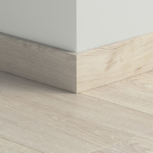 Плинтус прямой для LVT Pergo Дуб деревенский светлый PGVSK40095 12х58х2400 мм
